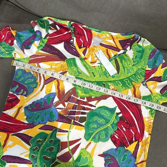Chico’s Women Colorful Leaves V Neck Tee Size 1/Small - Picture 7 of 12